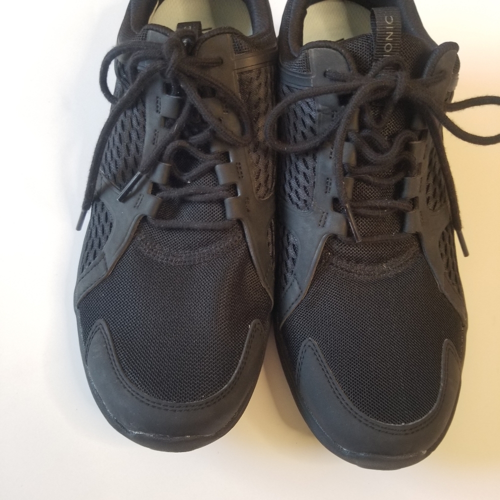 Vionic Black Women's Athletic Sneakers with Breathable Mesh - Picture 5 of 5